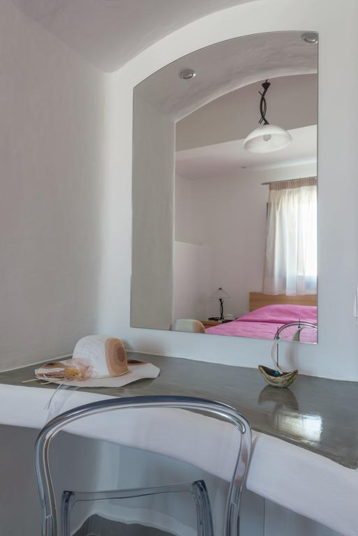 Aspronisi Luxury Villa With Caldera View Megalochori  Rum bild