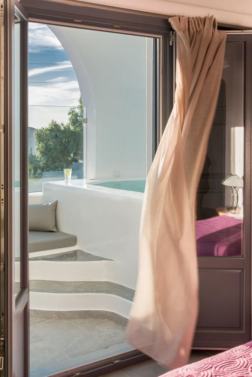 Aspronisi Luxury Villa With Caldera View Megalochori  Rum bild